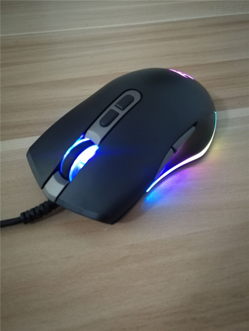 Chuột máy tính có dây Gaming Zidli ZM15