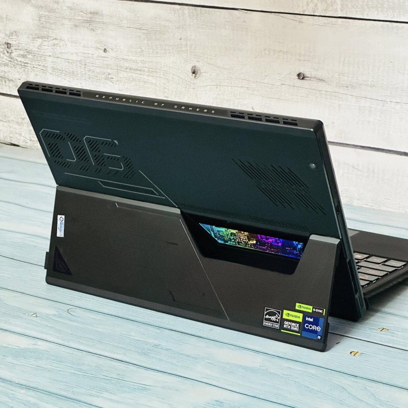 Asus ROG Flow Z13 GZ301 - 2023 Core i9 13900H, Ram 16GB, SSD 2TB, RTX 4050 6GB QHD 2.5K - like new