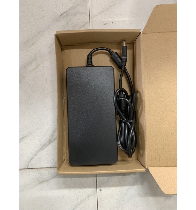SẠC DELL 19.5V – 12.3A 240W ĐẦU KIM LỚN (7.4*5.0mm) – ZIN