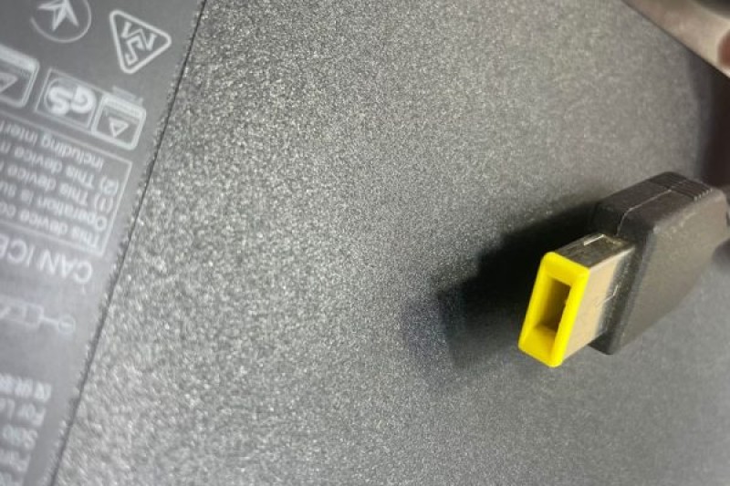 Sạc Lenovo 300W 20V 11.5A USB for Lenovo Legion (Zin New)