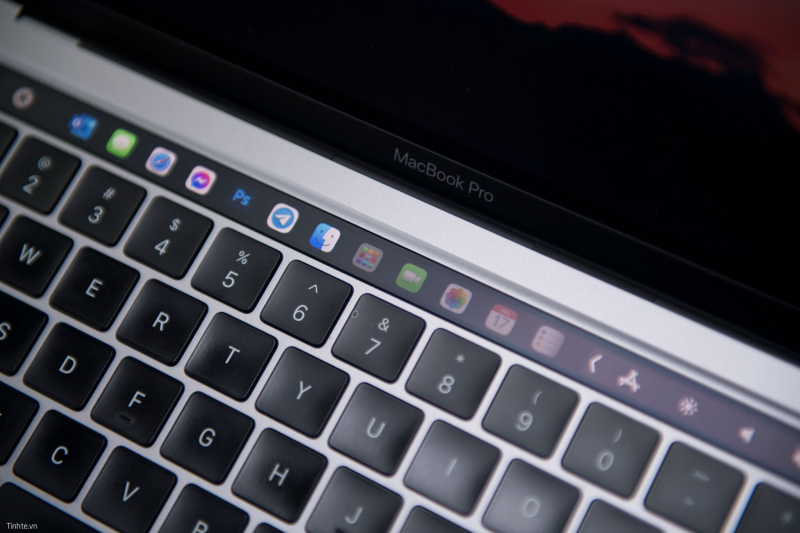 Thay Touch Bar