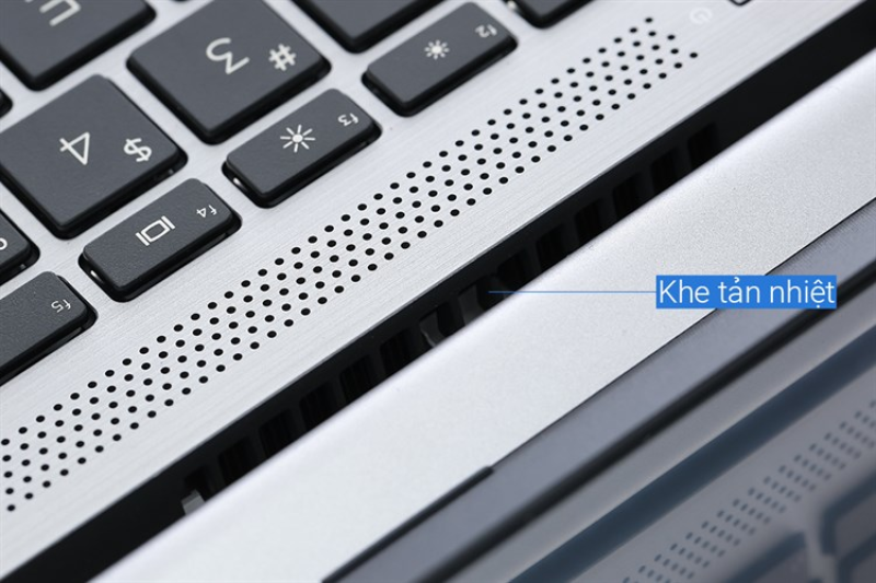 HP Notebook G8 240 I3-1005G1, Ram 8GB, SSS 256GB, 14'' FHD - Used