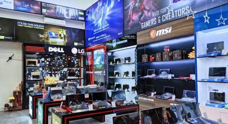 Trở thành tỷ phú nhờ sản xuất áo mưa